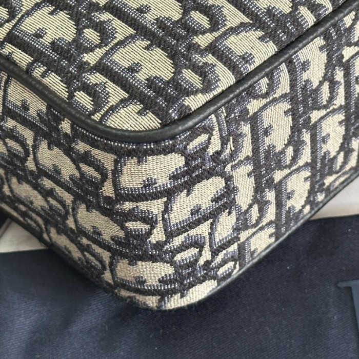 D*or maxi safari bag with strap beige and black D*or oblique jacquard