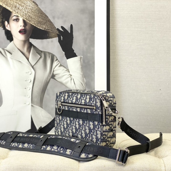 D*or safari messenger bag beige and black D*or oblique jacquard