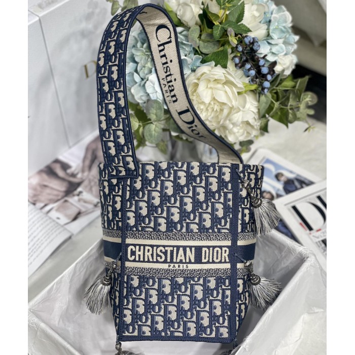 D*or d-bubble bucket bag blue oblique