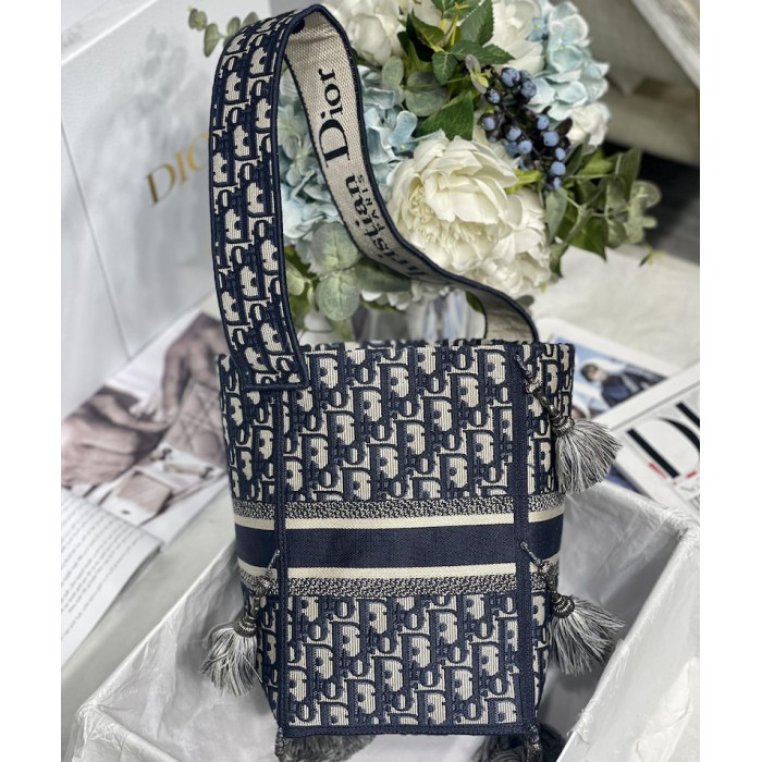 D*or d-bubble bucket bag blue oblique
