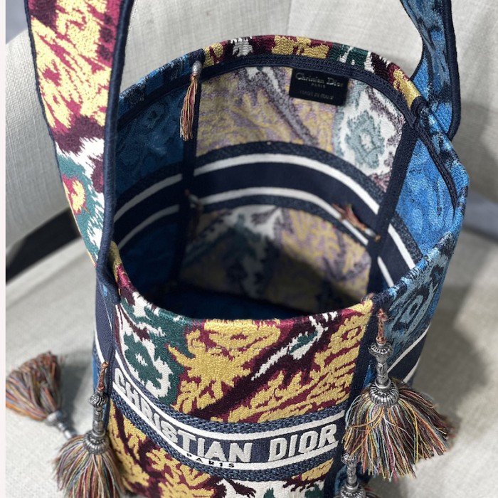 D*or d-bubble bucket bag blue maple leaf