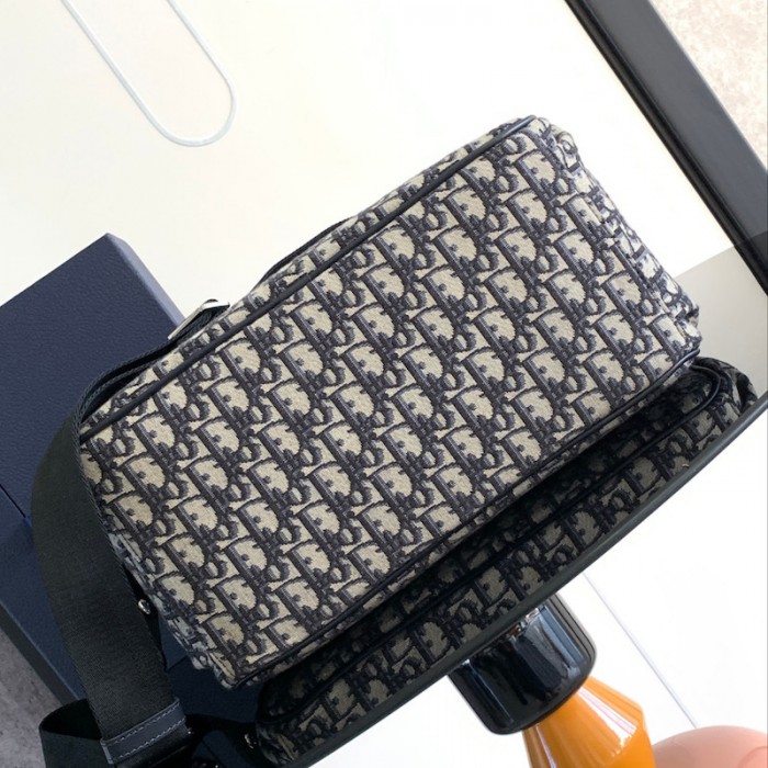 D*or changing bag blue D*or oblique canvas