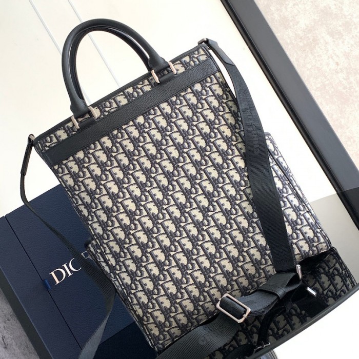 D*or explorer tote bag black and beige D*or oblique canvas