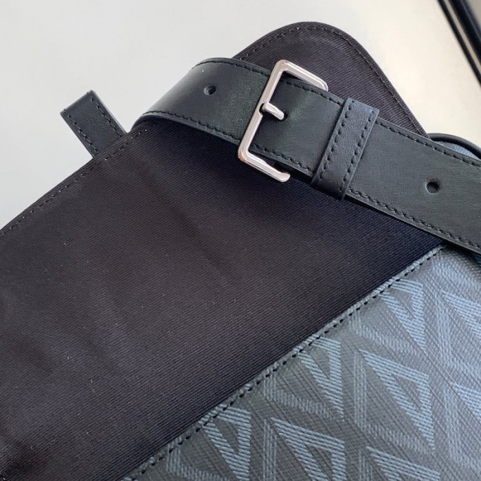 D*or hit the road messenger bag black cd diamond canvas