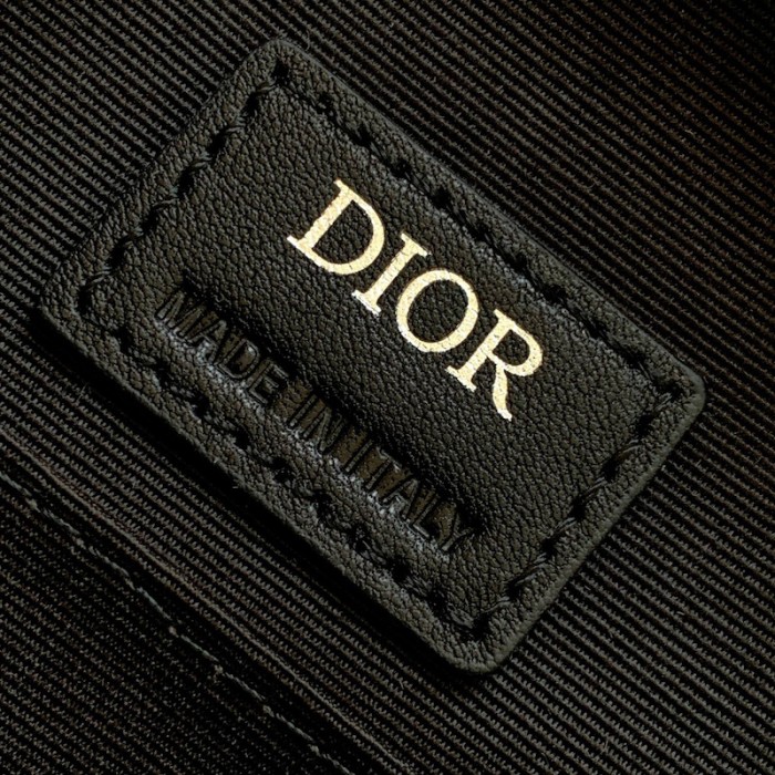 D*or hit the road messenger bag black cd diamond canvas