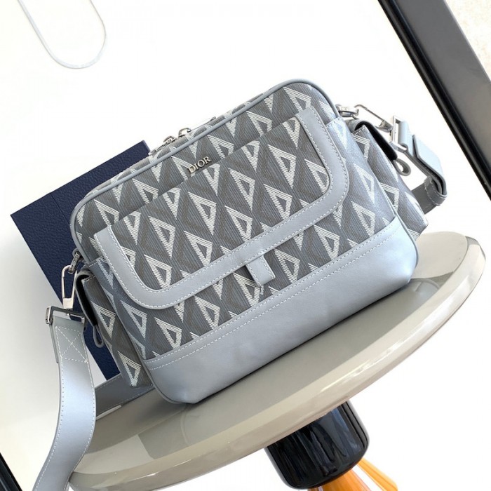 D*or hit the road messenger bag gray cd diamond canvas