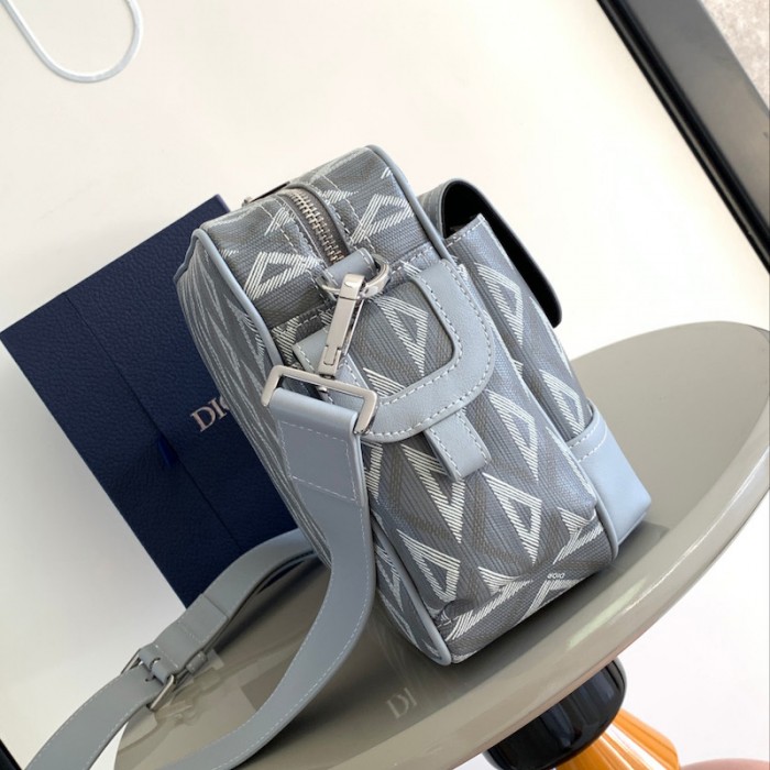 D*or hit the road messenger bag gray cd diamond canvas