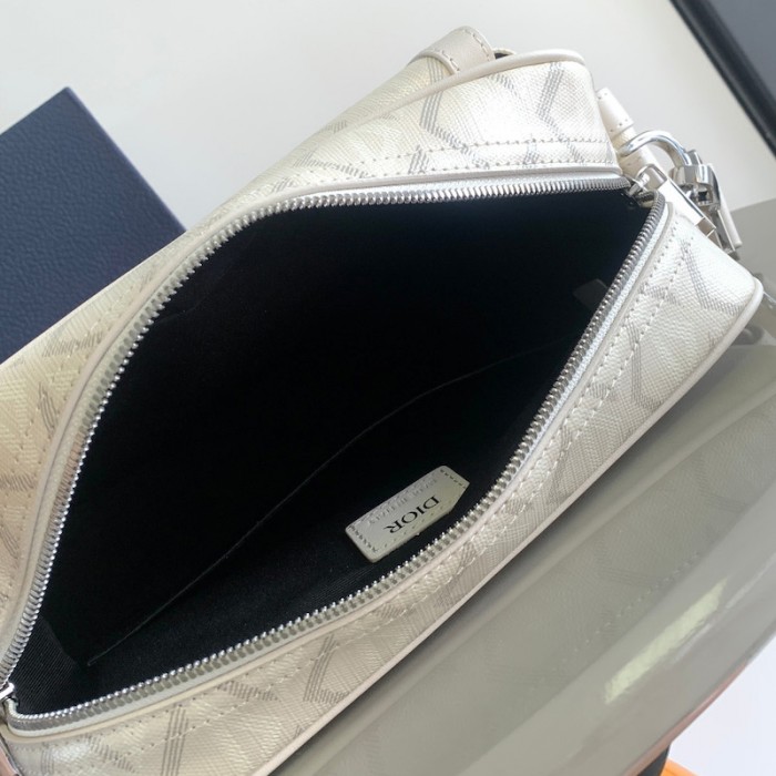 D*or hit the road messenger bag white cd diamond canvas