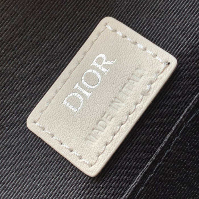D*or hit the road messenger bag white cd diamond canvas