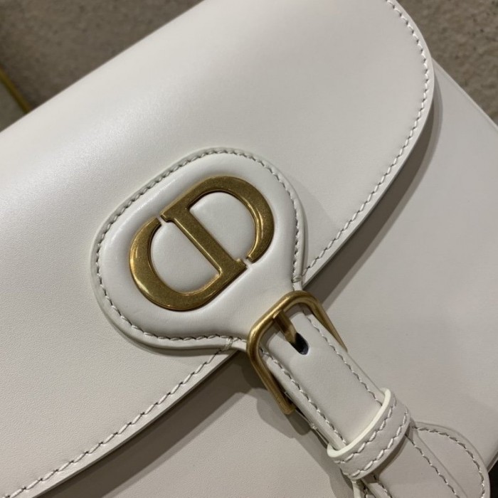 D*or medium bobby bag box calfskin white
