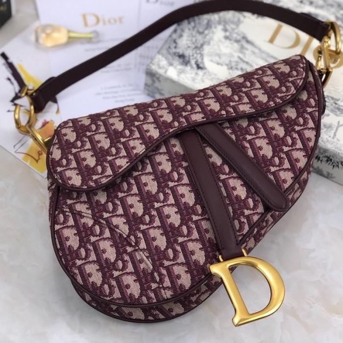 D*or oblique saddle bag burgundy
