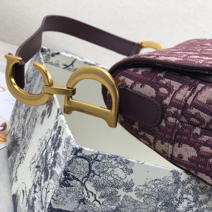 D*or oblique saddle bag burgundy