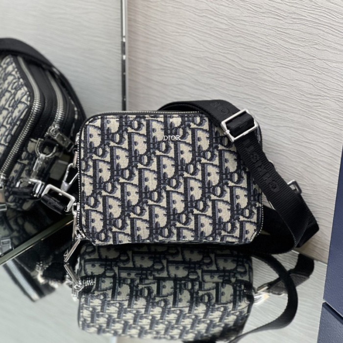 D*or pouch with strap blue D*or oblique jacquard