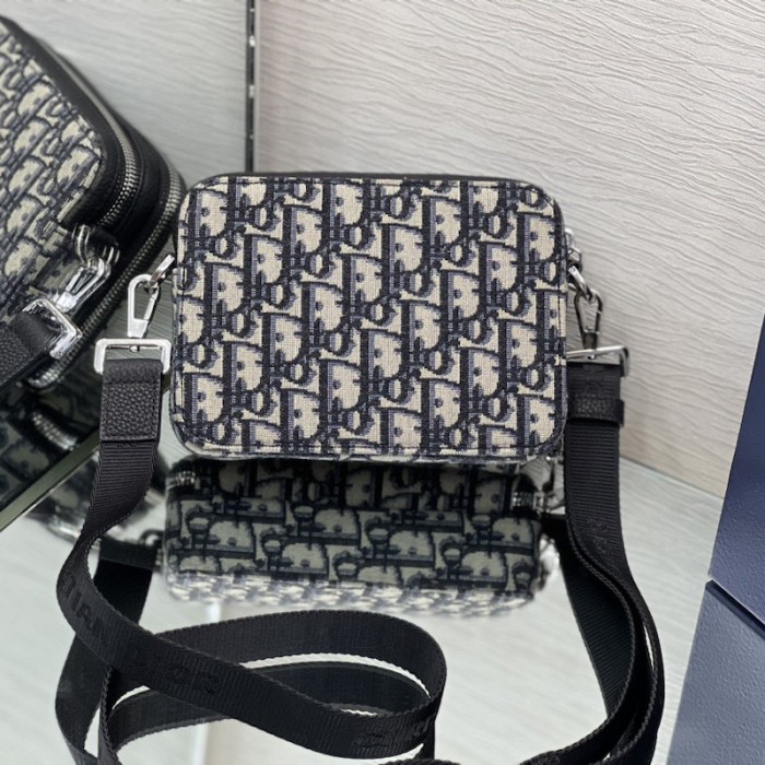 D*or pouch with strap blue D*or oblique jacquard
