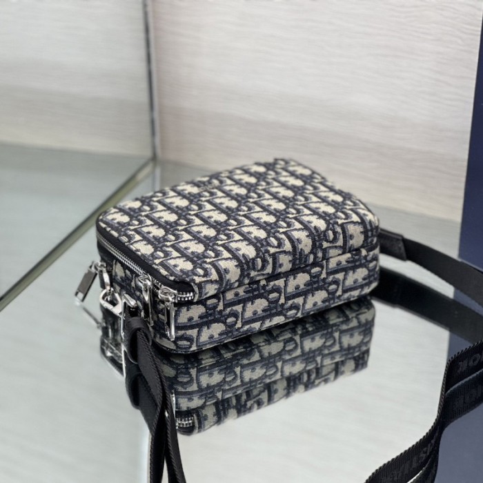 D*or pouch with strap blue D*or oblique jacquard