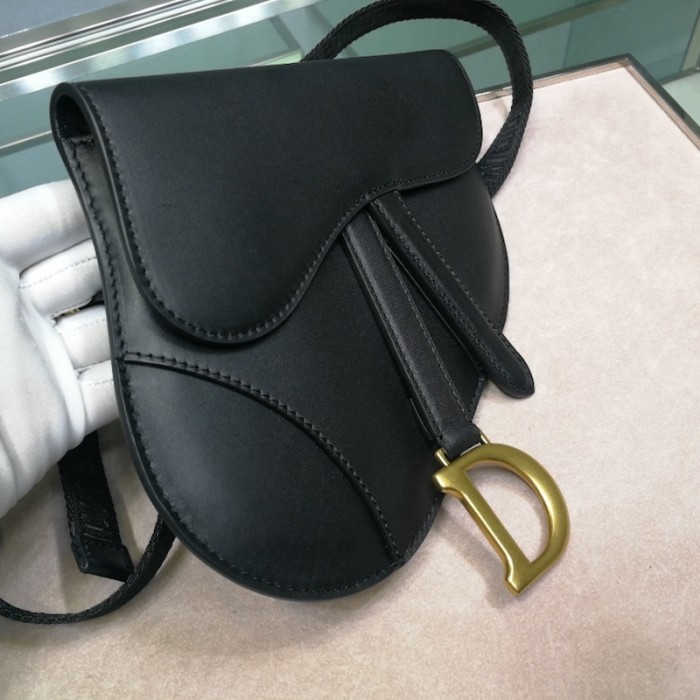 D*or saddle belt bag calfskin leather black