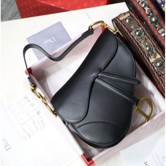 D*or saddle calfskin bag black