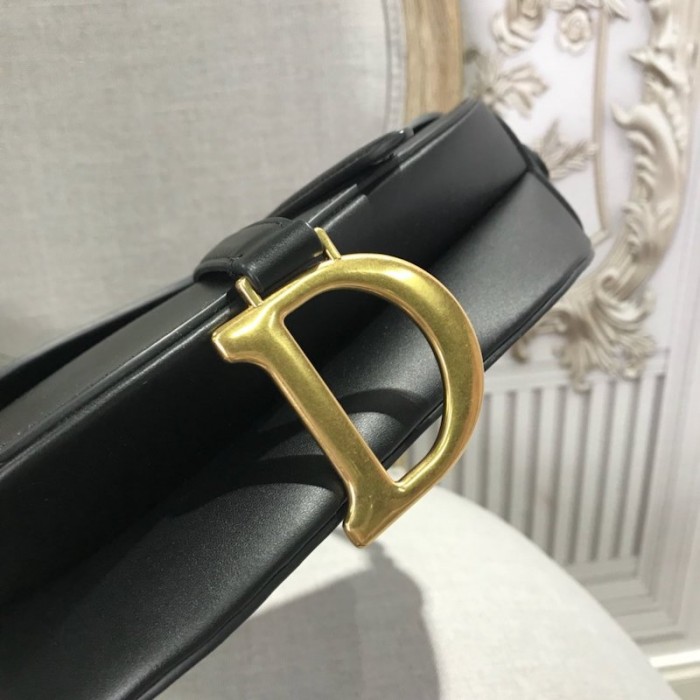 D*or saddle calfskin bag black