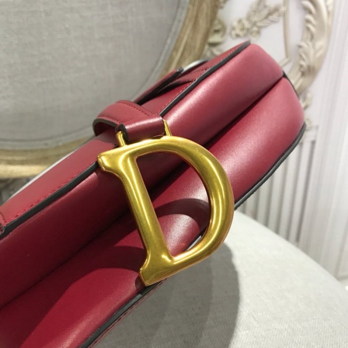 D*or saddle calfskin bag red