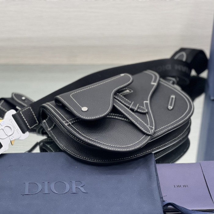 D*or saddle pouch black grained calfskin