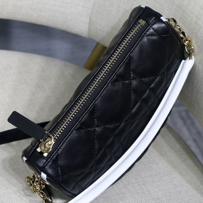 small D*or vibe hobo bag black