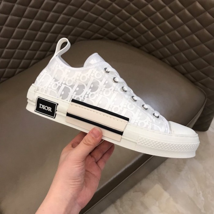 D*or b23 low oblique white