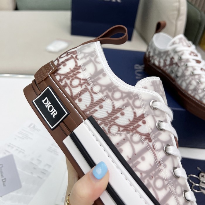 b23 low-top sneaker coffee D*or oblique canvas