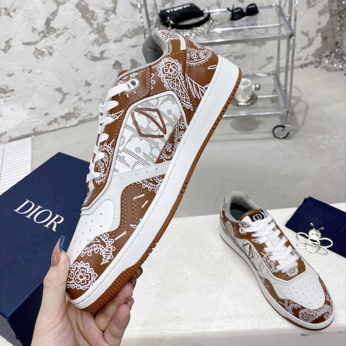 D*or b27 low top sneaker coffee and white smooth calfskin