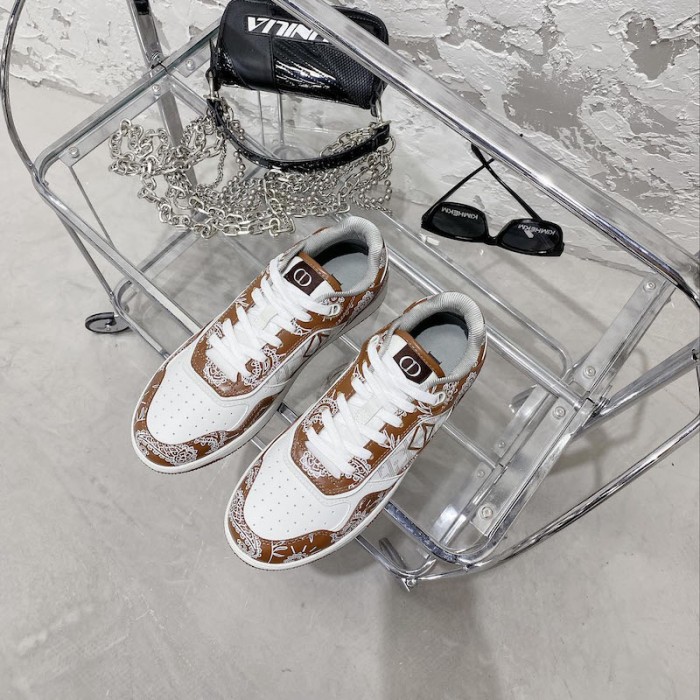 D*or b27 low top sneaker coffee and white smooth calfskin