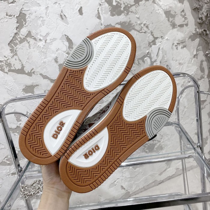 D*or b27 low top sneaker coffee and white smooth calfskin