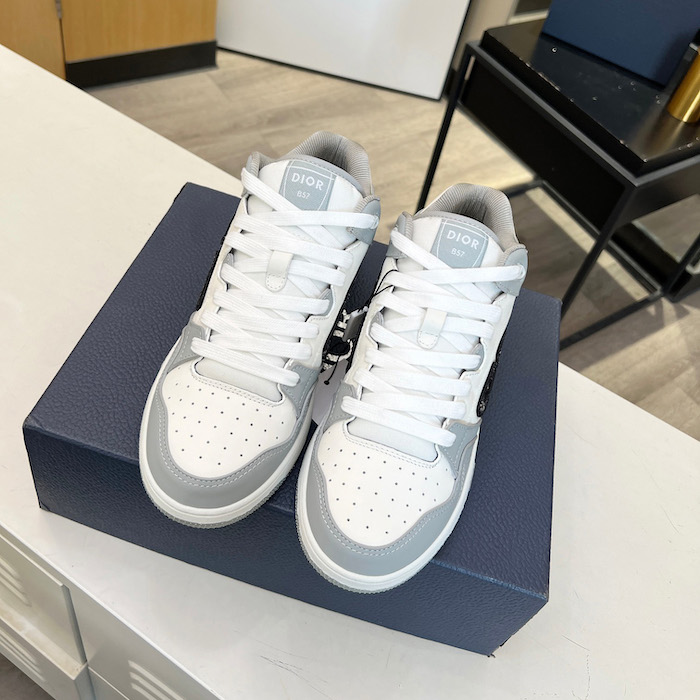 D*or b57 mid-top sneaker gray and white smooth calfskin