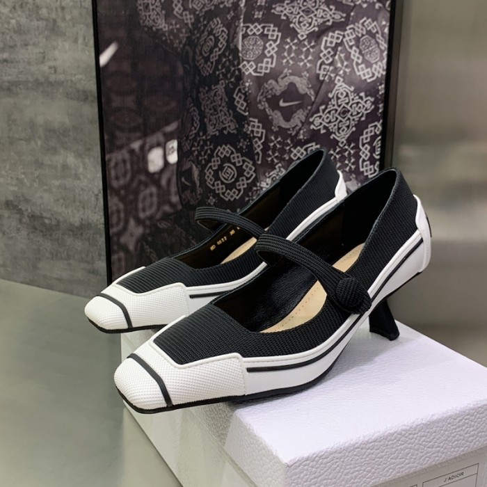 D*or d-motion pump black technical fabric and white rubber
