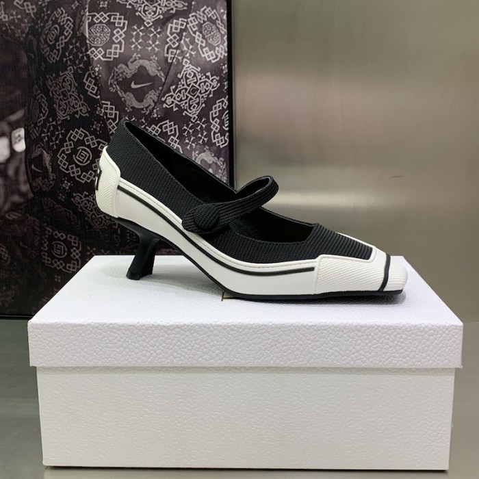 D*or d-motion pump black technical fabric and white rubber