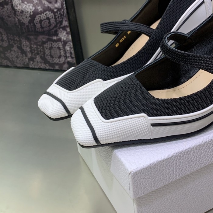 D*or d-motion pump black technical fabric and white rubber