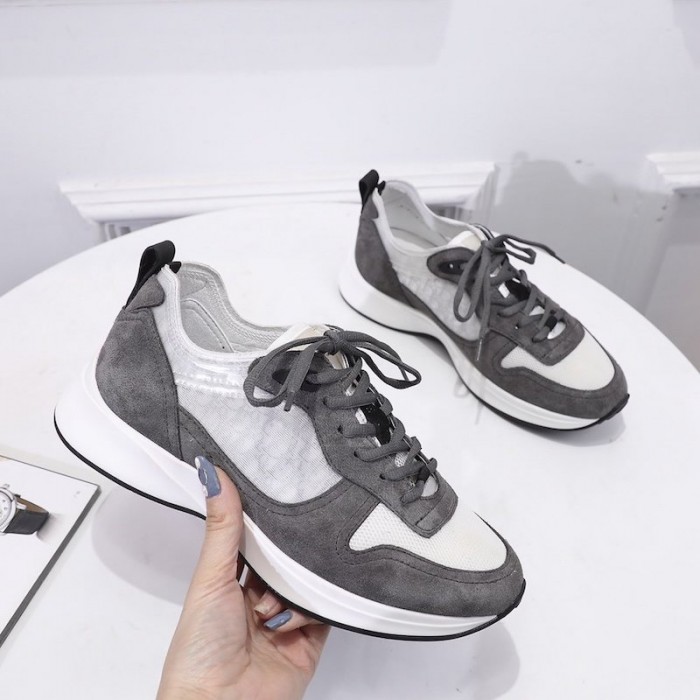 b25 D*or oblique runner sneaker in grey suede