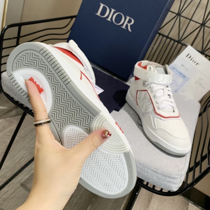 D*or b27 high top D*or oblique white / red