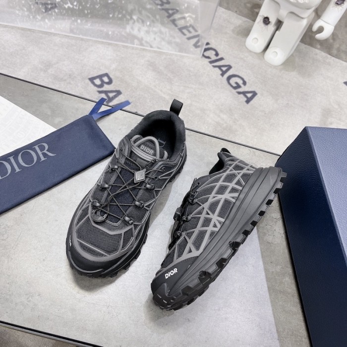 D*or b31 runner sneaker black technical mesh and anthracite gray rubber with warped cannage motif
