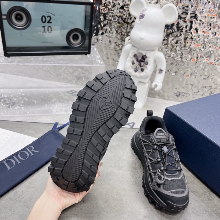 D*or b31 runner sneaker black technical mesh and anthracite gray rubber with warped cannage motif
