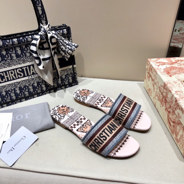 D*or dway slide multicolor embroidered cotton cream