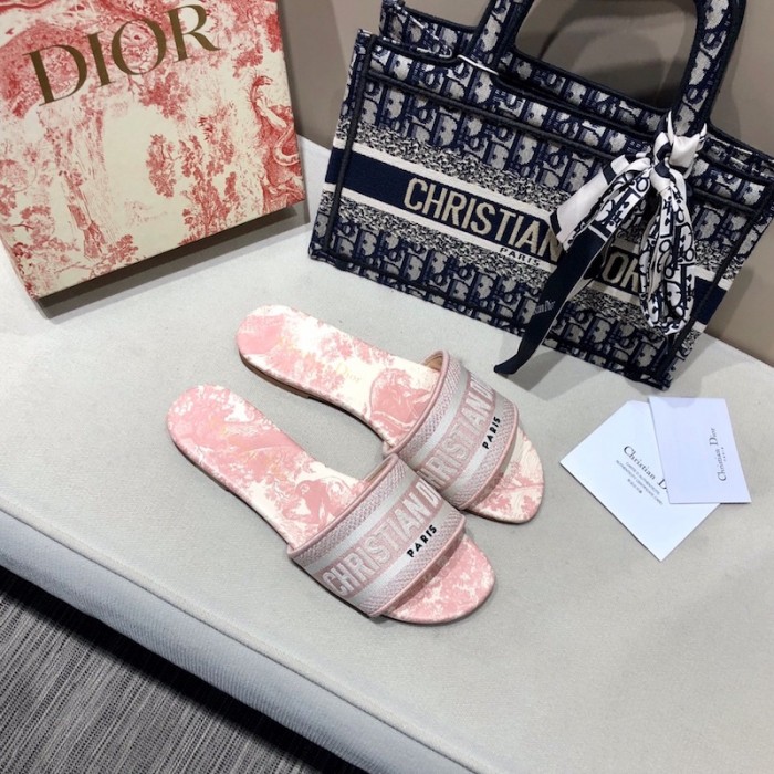 D*or dway slide multicolor embroidered cotton pink color