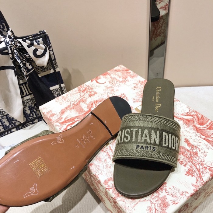 D*or dway slide multicolor embroidered cotton green color