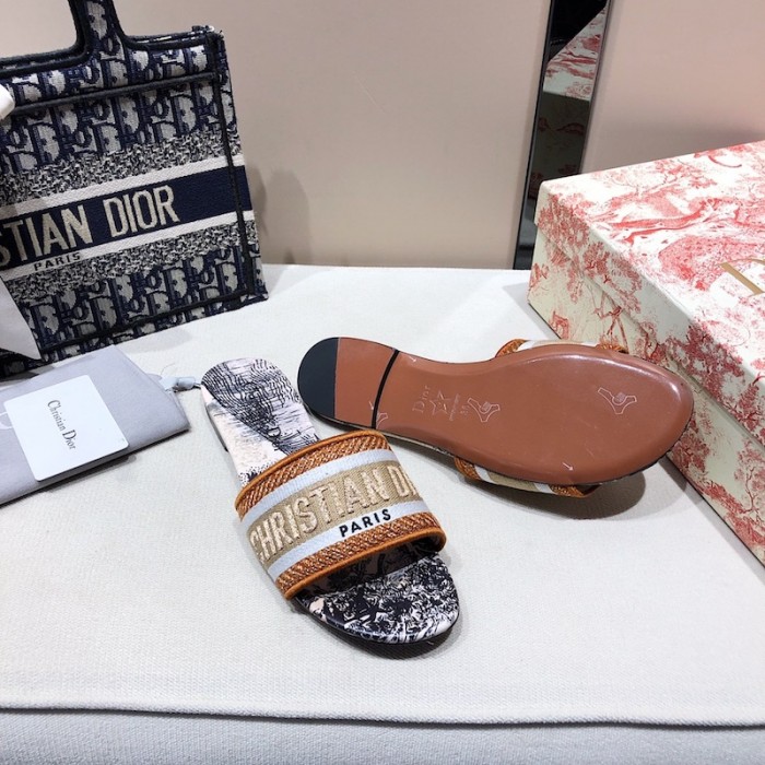 D*or dway slide multicolor embroidered cotton tan