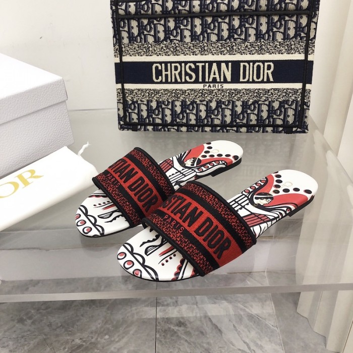 D*or dway slide embroidered cotton with black and red cupidon motif
