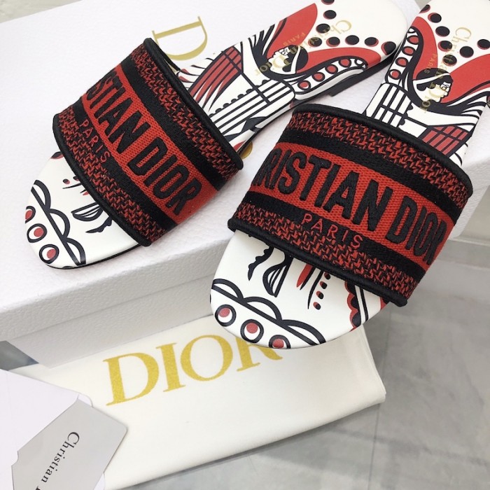 D*or dway slide embroidered cotton with black and red cupidon motif