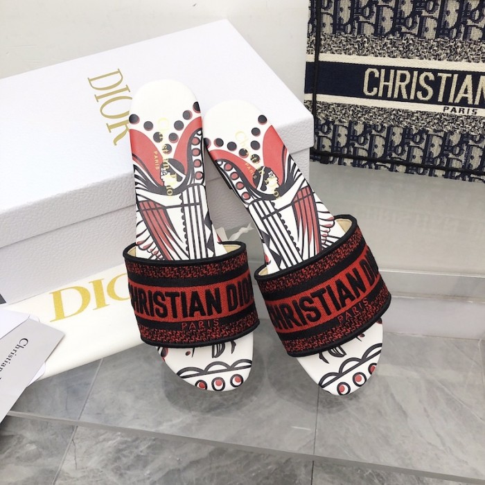 D*or dway slide embroidered cotton with black and red cupidon motif