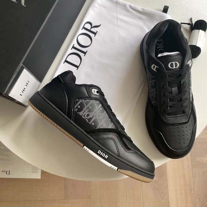 D*or world tour b27 low top sneaker black