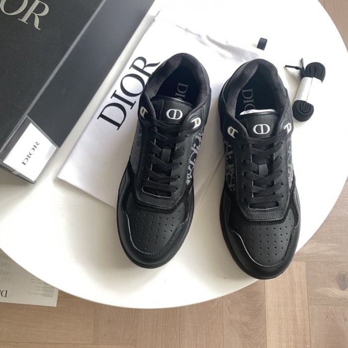 D*or world tour b27 low top sneaker black