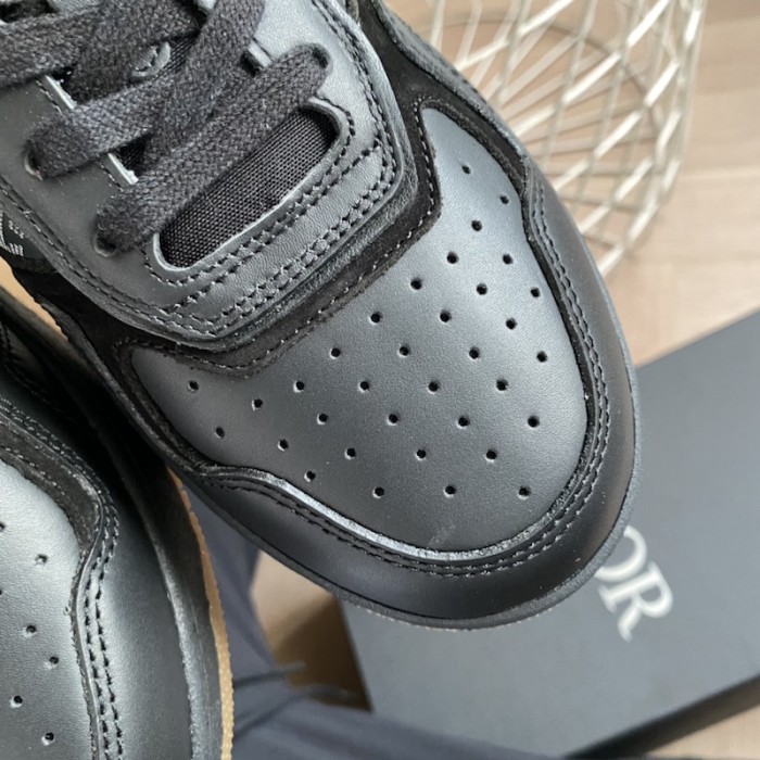 D*or world tour b27 low top sneaker black