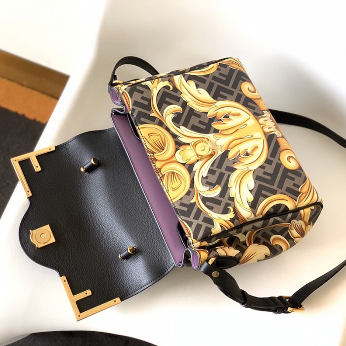 Fendace La Medusa Medium Handbag Black