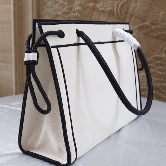 F**di california sky roma shopper bag